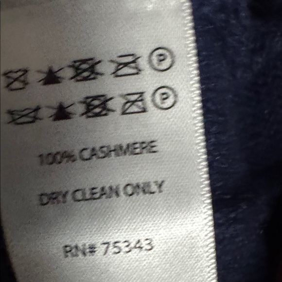 TAHARI 100% Cashmere Sweater Elegant Mock Neck Varying Knits/Textures Sz Med - Picture 7 of 9